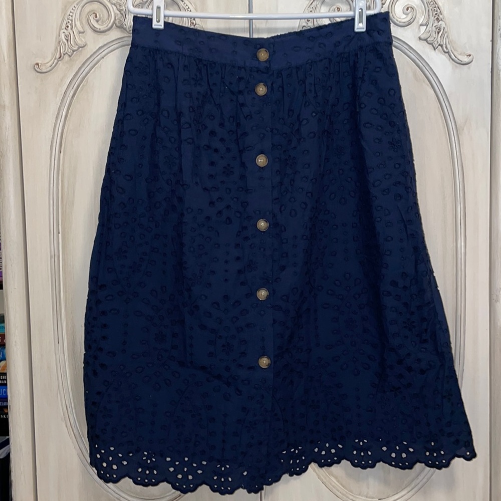 Loft Midi Lace Skirt
